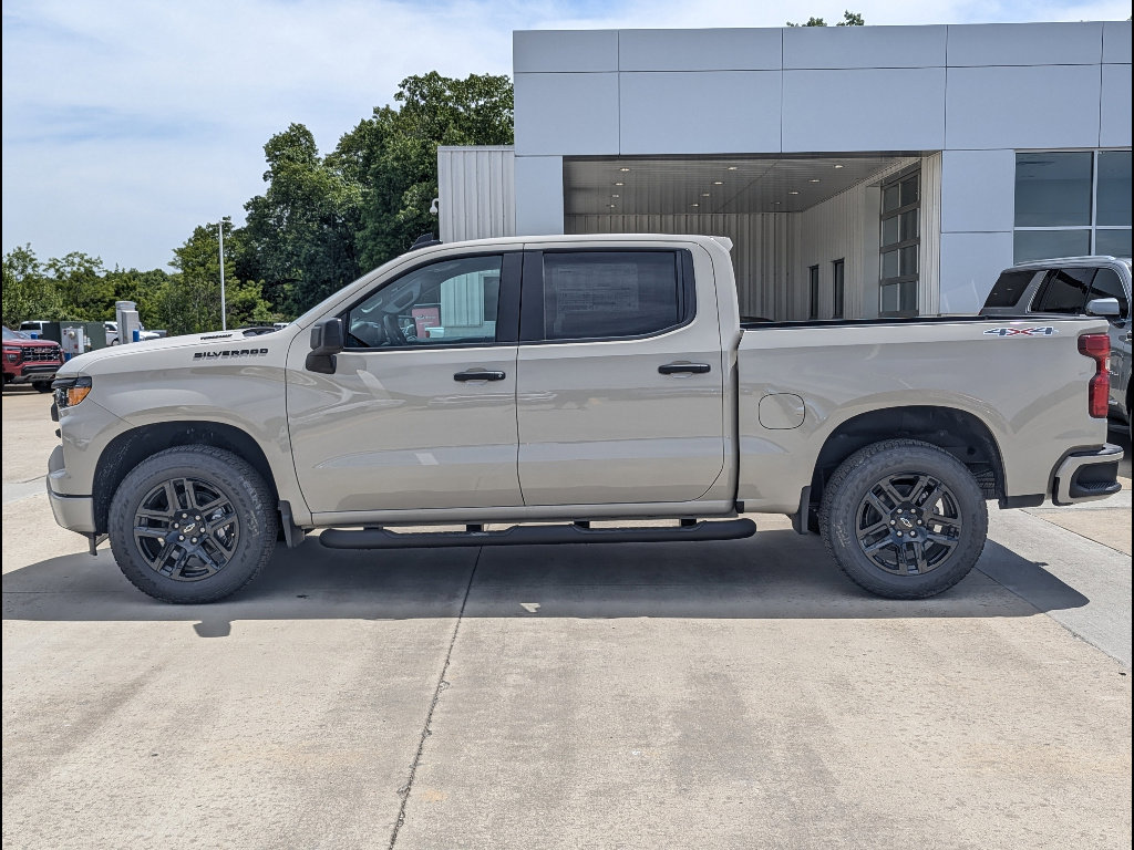 New 2026 Chevrolet Silverado 1500 Custom w/ Turbomax Blackout Package AWD/4WD image 9
