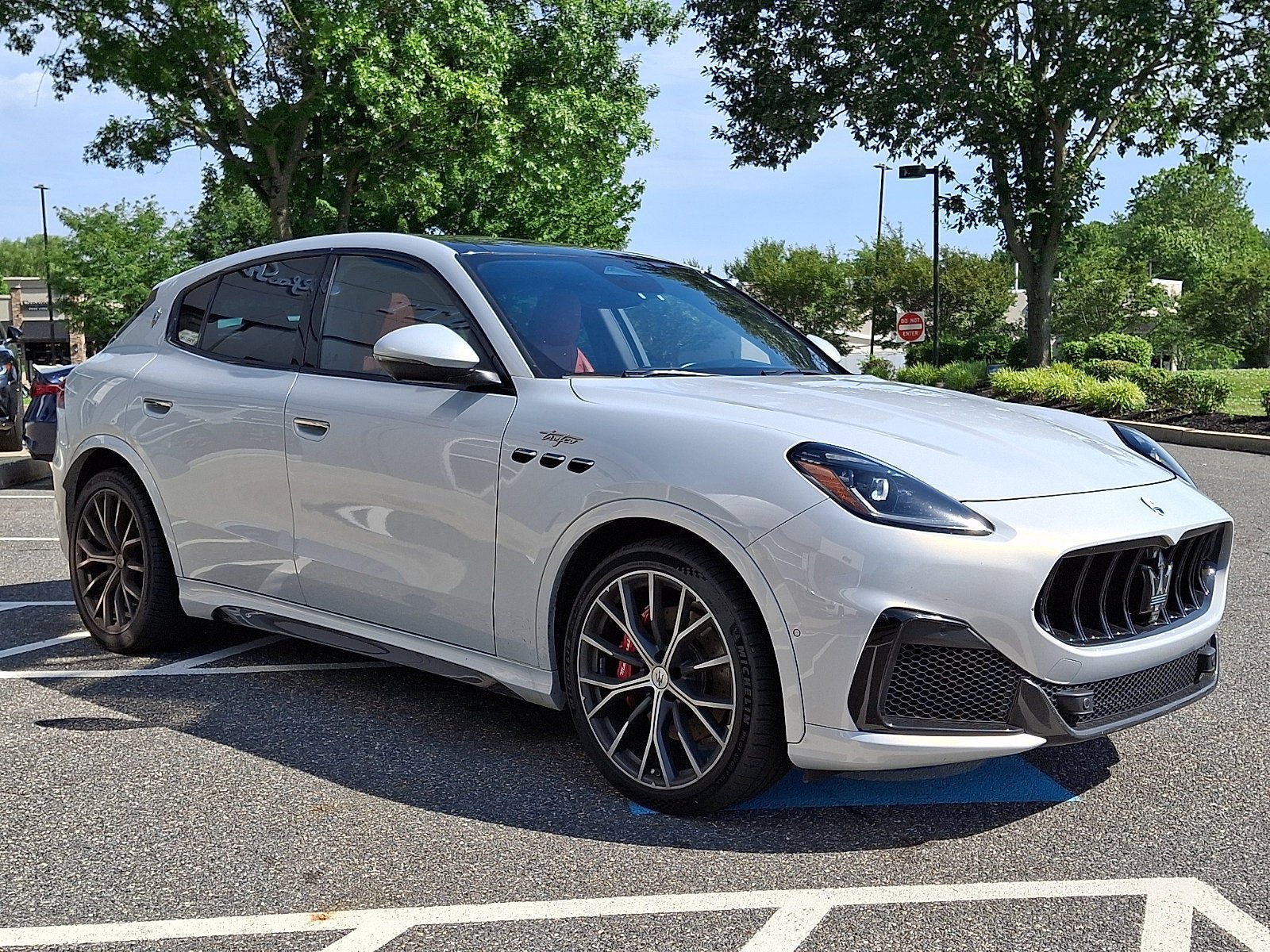 Used 2023 Maserati Grecale Modena AWD/4WD image 3
