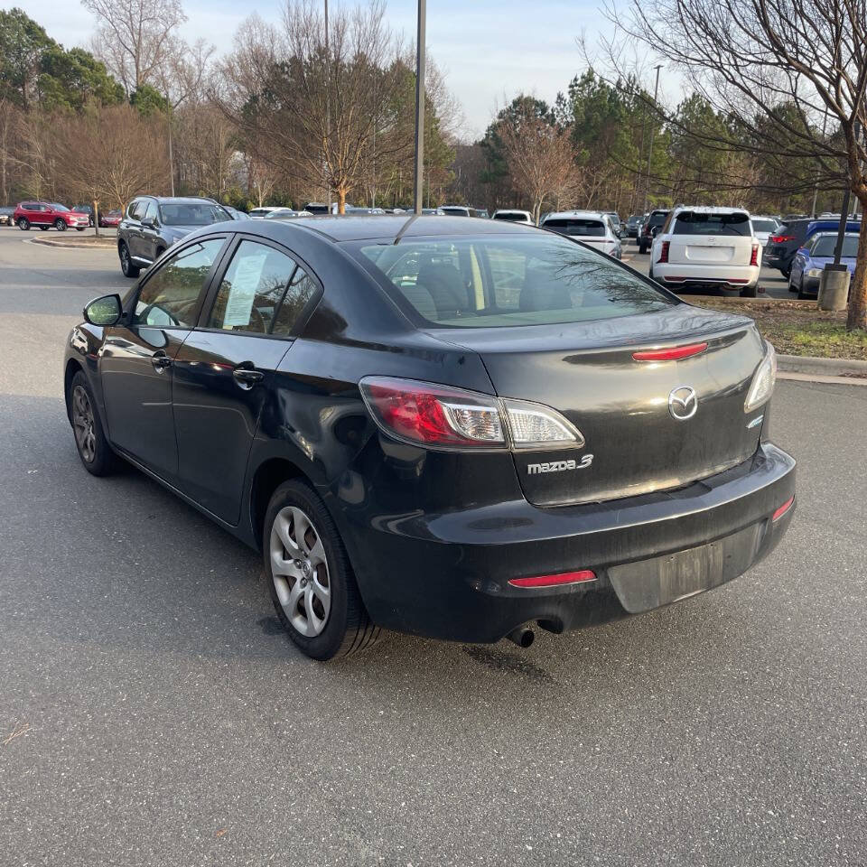 Used 2013 MAZDA MAZDA3 i Sport FWD image 8
