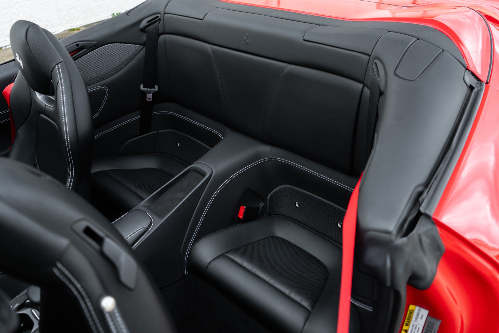 Used 2019 Ferrari Portofino RWD image 37
