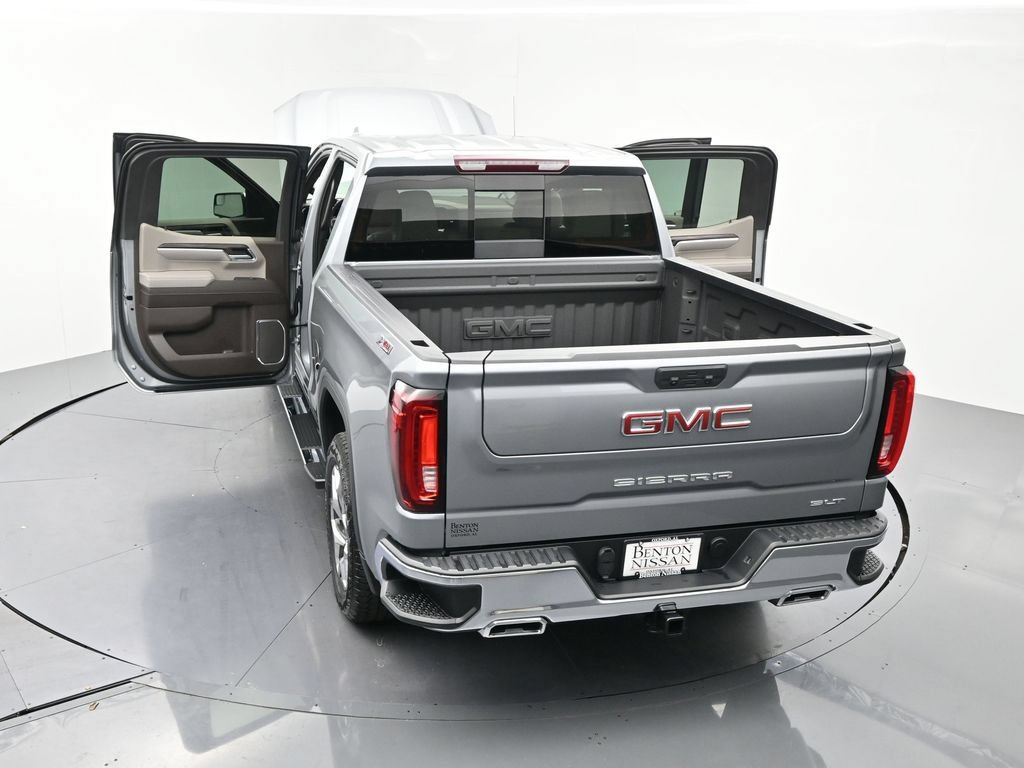 Used 2025 GMC Sierra 1500 SLT w/ SLT Premium Package AWD/4WD image 28