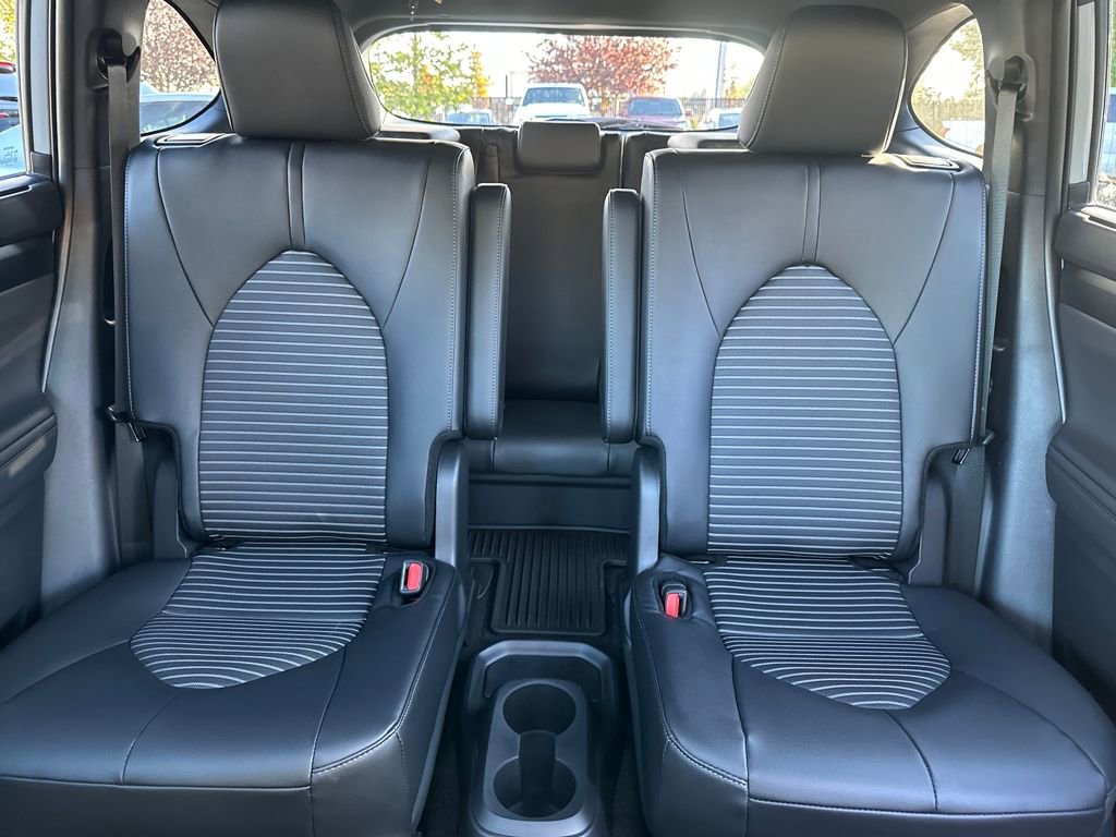 New 2025 Toyota Highlander XSE image 24