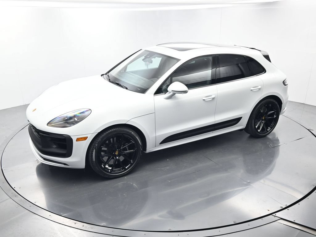 Certified 2026 Porsche Macan GTS AWD/4WD image 37