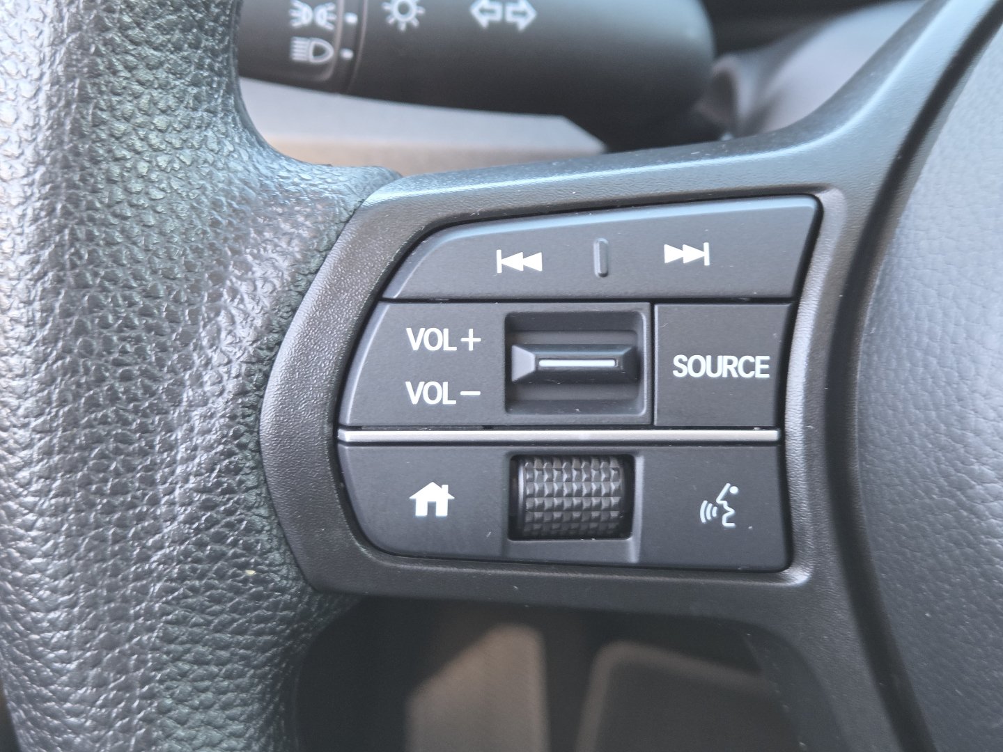 Used 2024 Honda CR-V EX image 31
