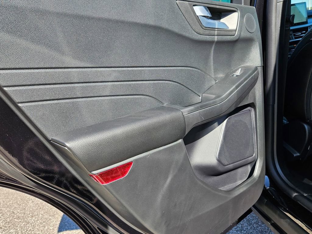 New 2026 Ford Escape SE w/ PHEV Premium Package image 26