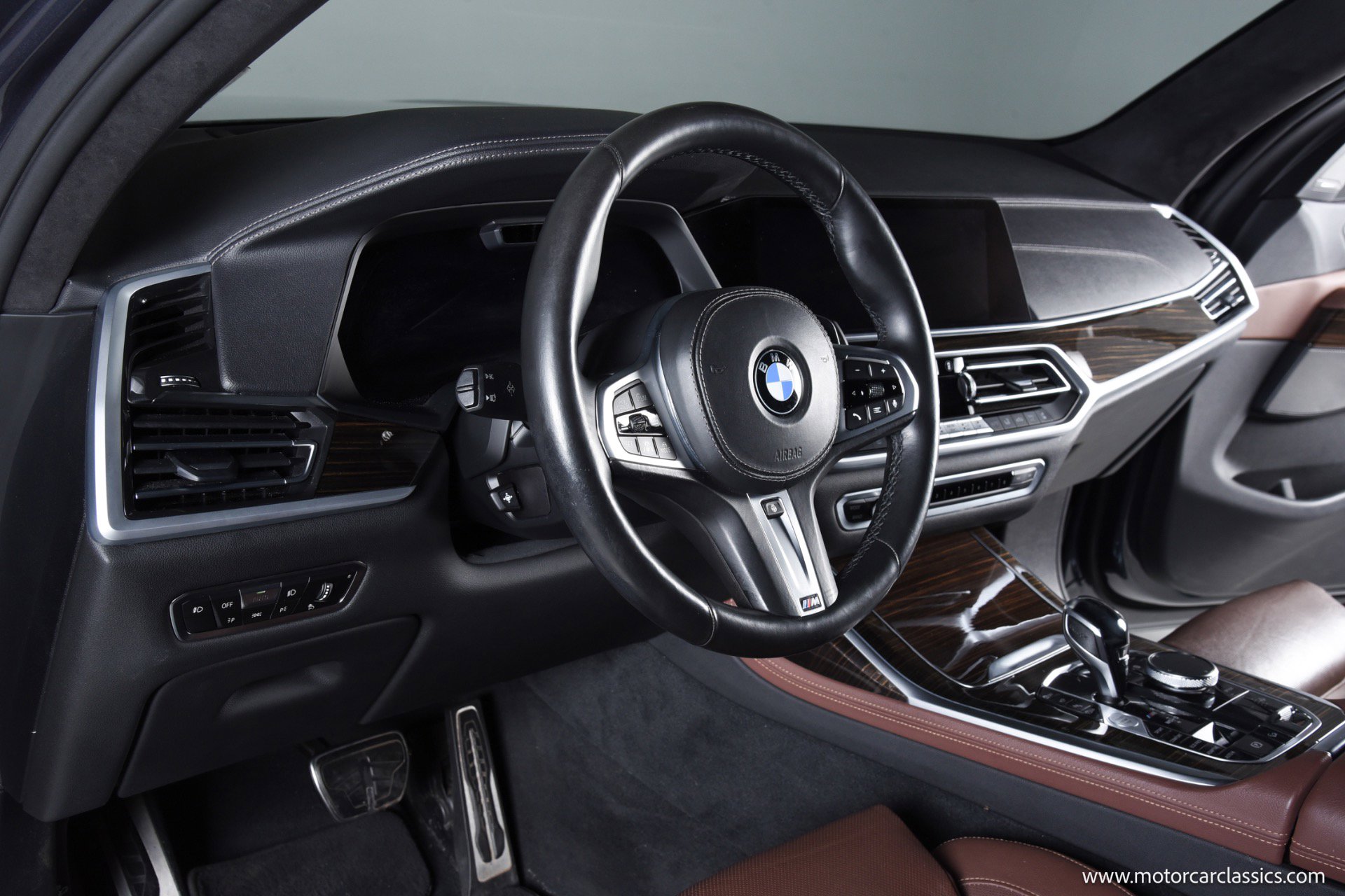 Used 2021 BMW X7 M50i image 19