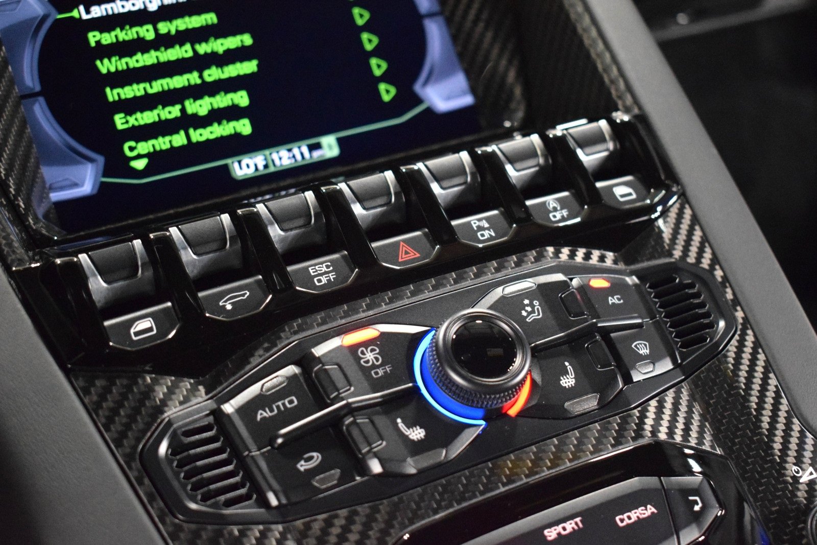 Used 2019 Lamborghini Aventador S image 31