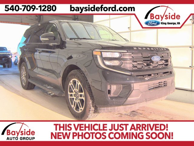 Used 2025 Ford Expedition Active image 1