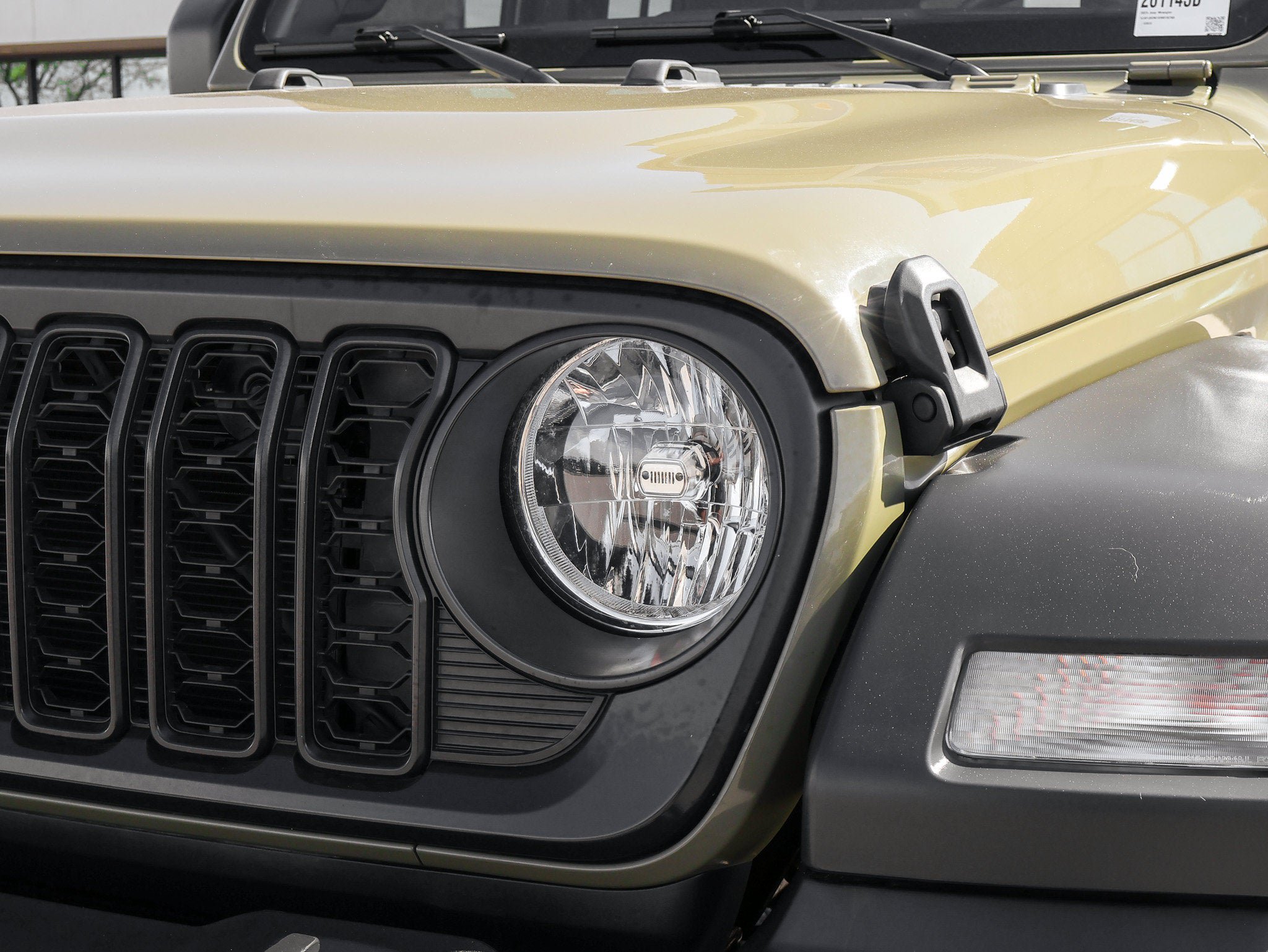 Used 2025 Jeep Wrangler Unlimited Sport AWD/4WD image 14