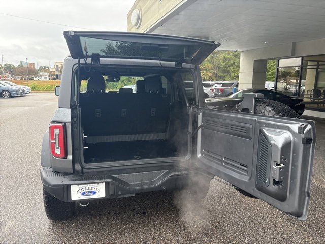 Used 2024 Ford Bronco Badlands image 8