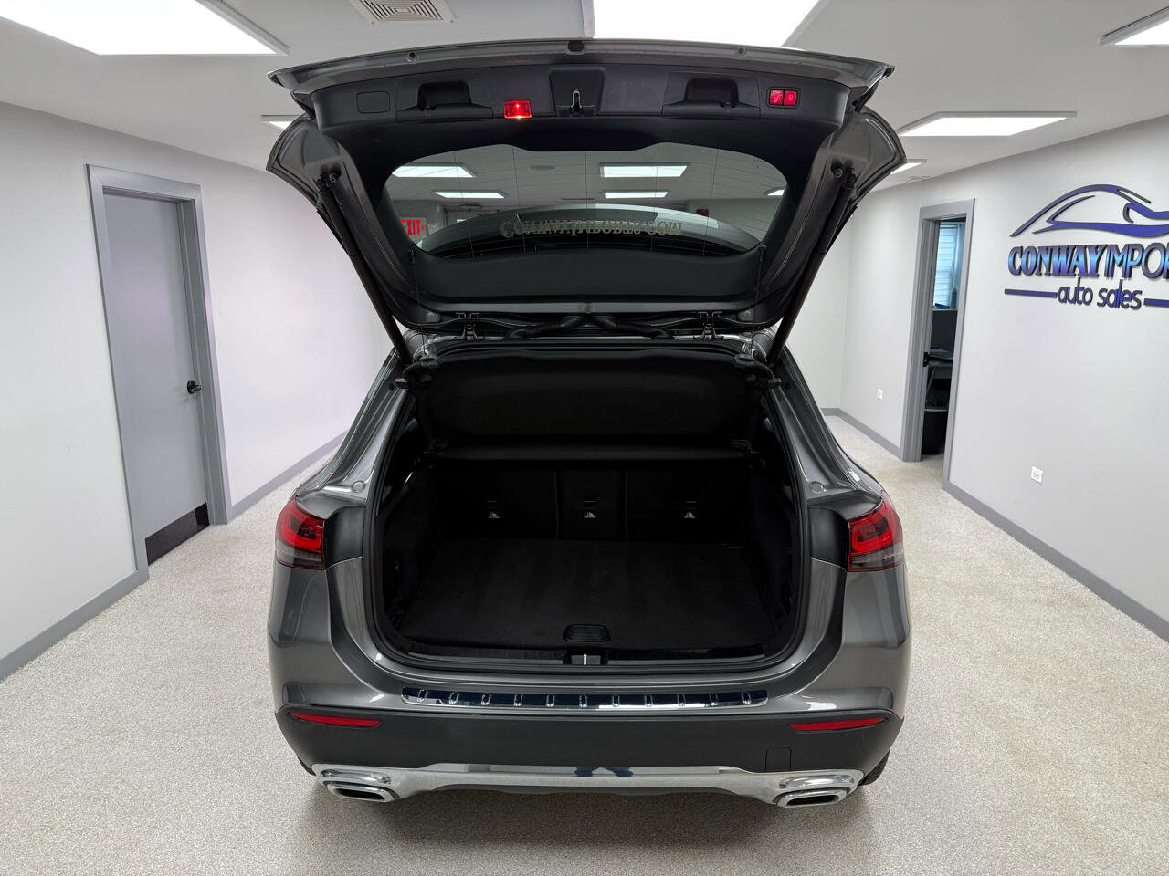 Used 2021 Mercedes-Benz GLA 250 4MATIC w/ Premium Package image 36