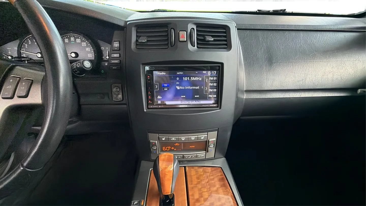 Used 2004 Cadillac XLR RWD image 21