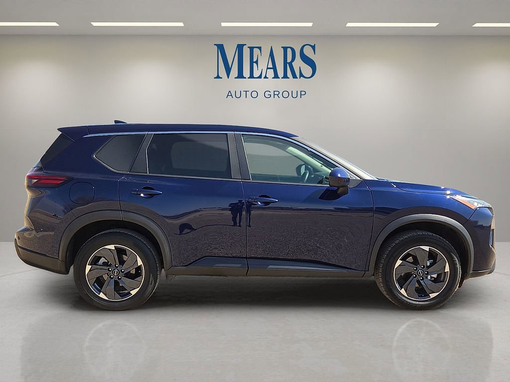 Used 2025 Nissan Rogue SV image 6