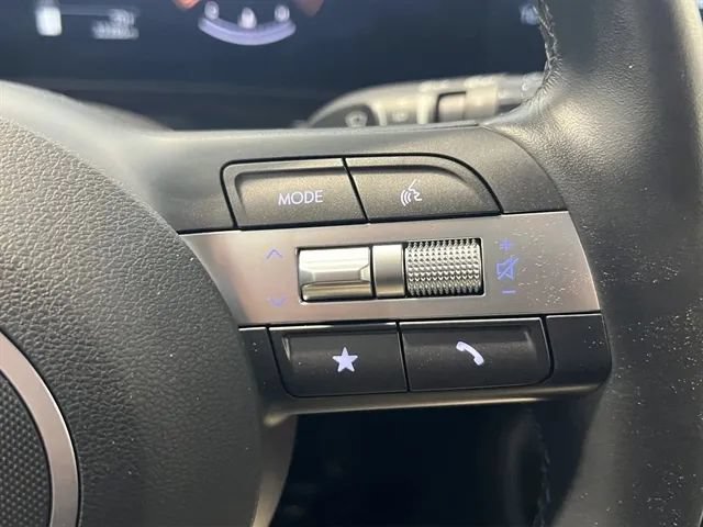 Used 2025 Hyundai Kona SEL AWD/4WD image 31
