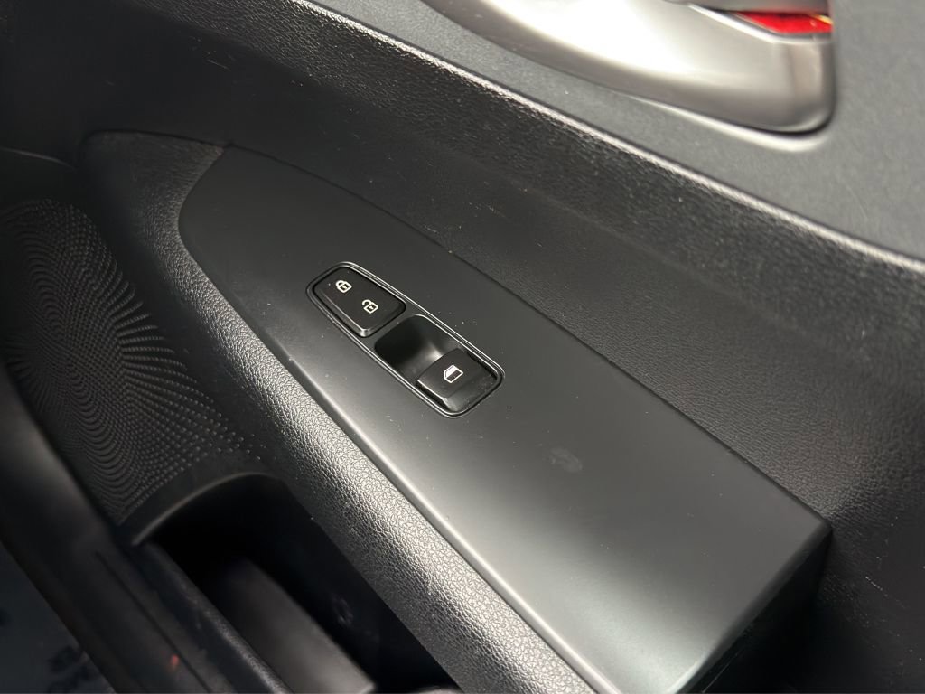 Used 2019 Kia Forte LXS image 15