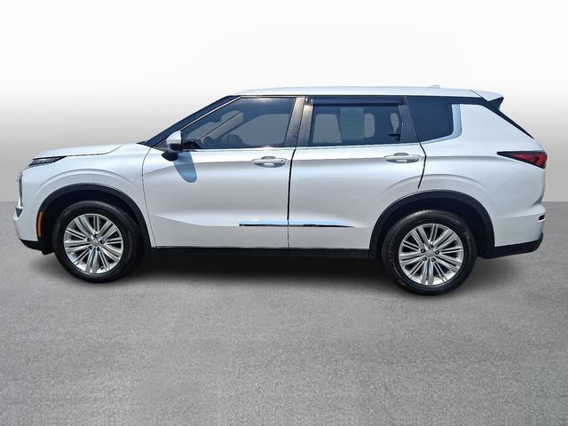 Used 2022 Mitsubishi Outlander ES AWD/4WD image 7
