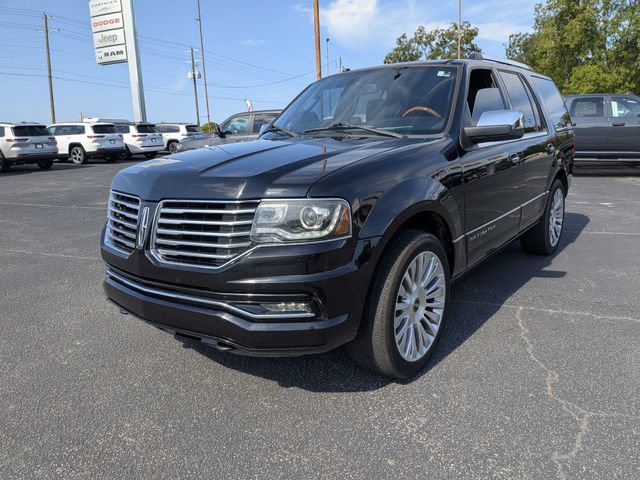Used 2016 Lincoln Navigator Select RWD image 8