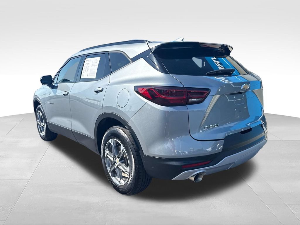 Used 2024 Chevrolet Blazer LT w/ Convenience Package FWD image 7