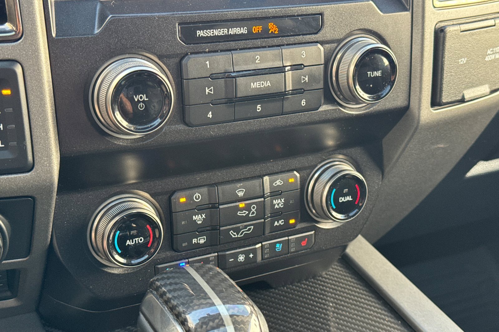 Used 2019 Ford F150 Raptor w/ Equipment Group 802A Luxury image 22