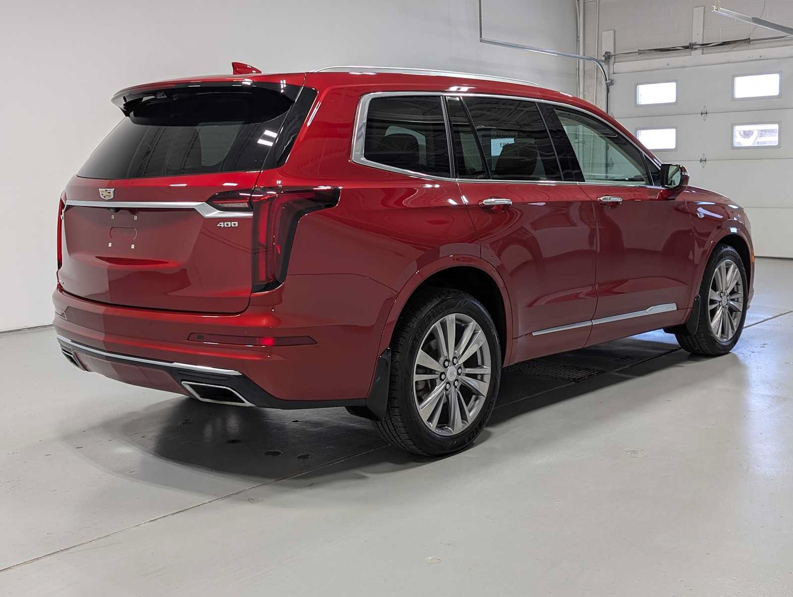 Certified 2024 Cadillac XT6 Premium Luxury w/ Technology Package AWD/4WD image 8
