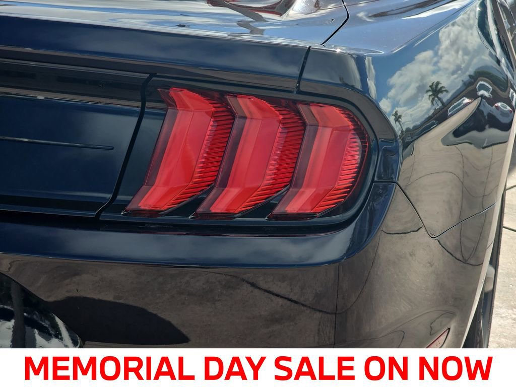 Used 2022 Ford Mustang Coupe RWD image 38