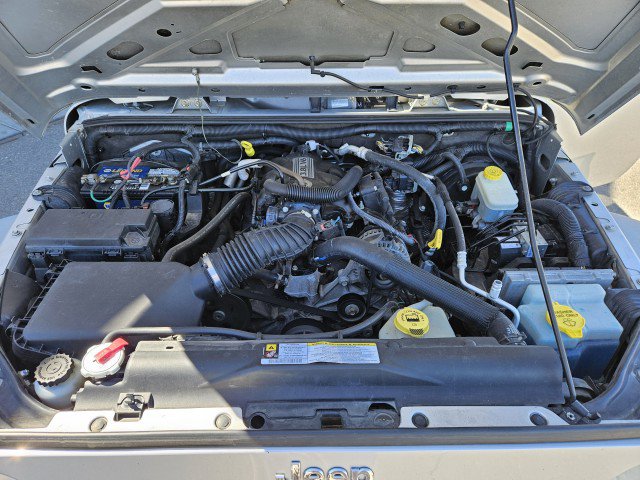 Used 2010 Jeep Wrangler Unlimited Sport image 21