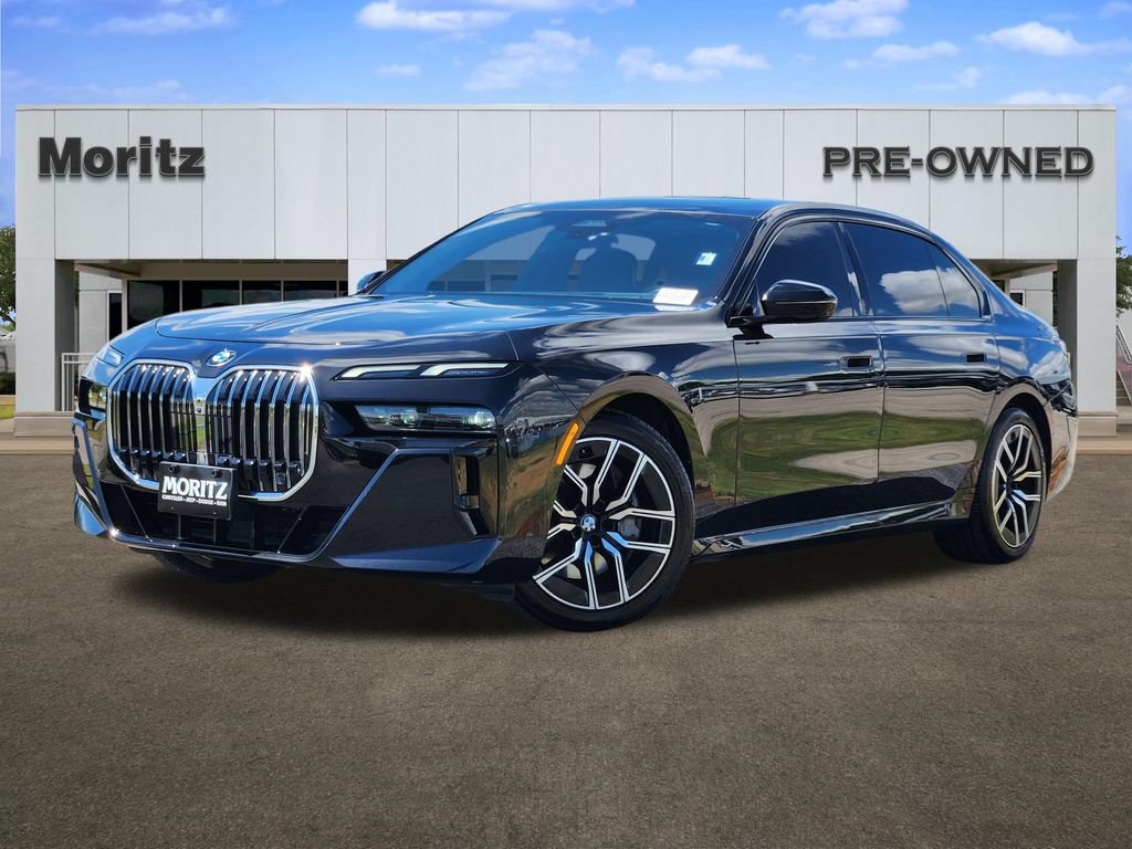 Used 2024 BMW 740i RWD image 1
