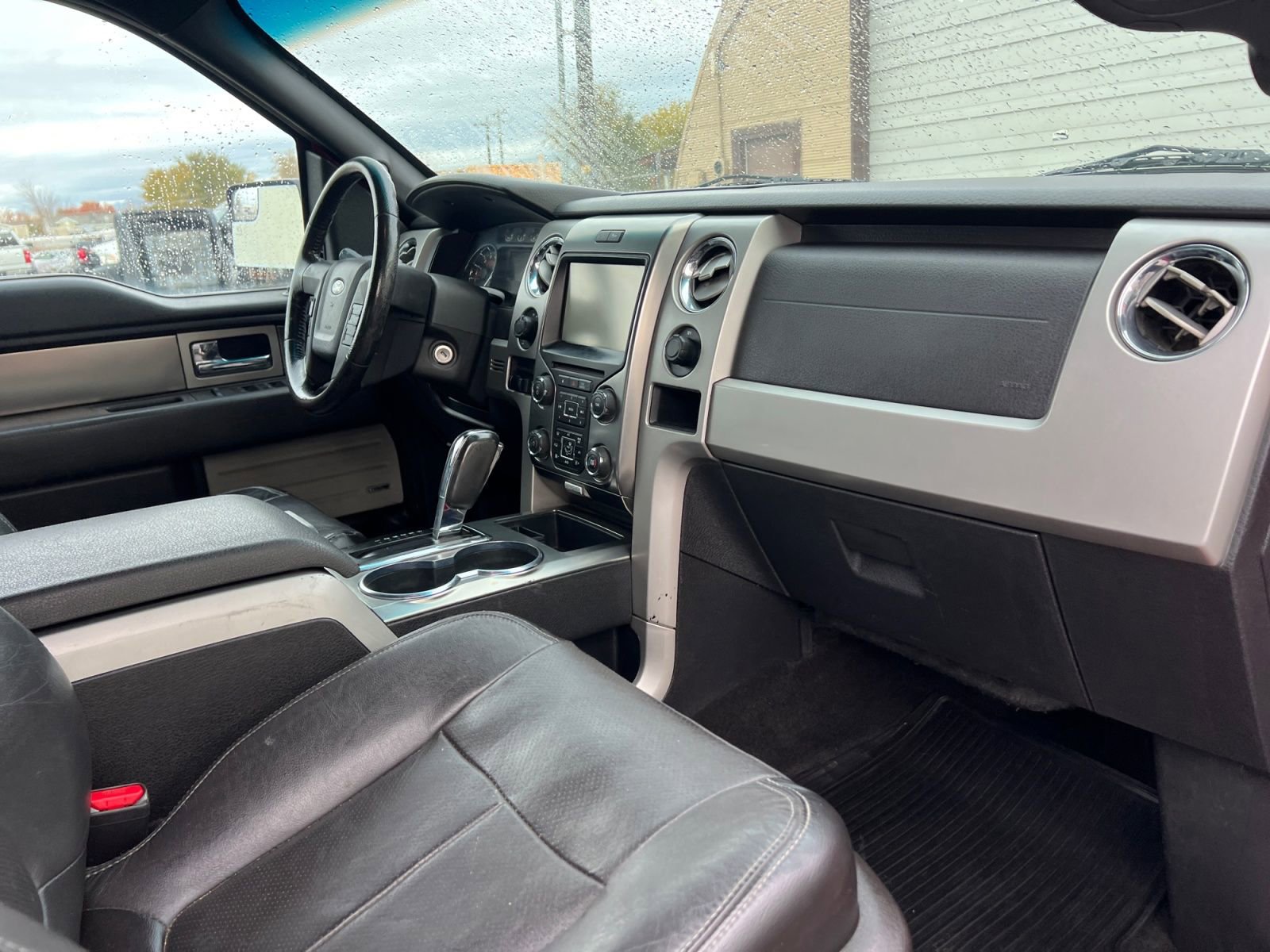 Used 2014 Ford F150 FX4 w/ Equipment Group 402A Luxury image 16