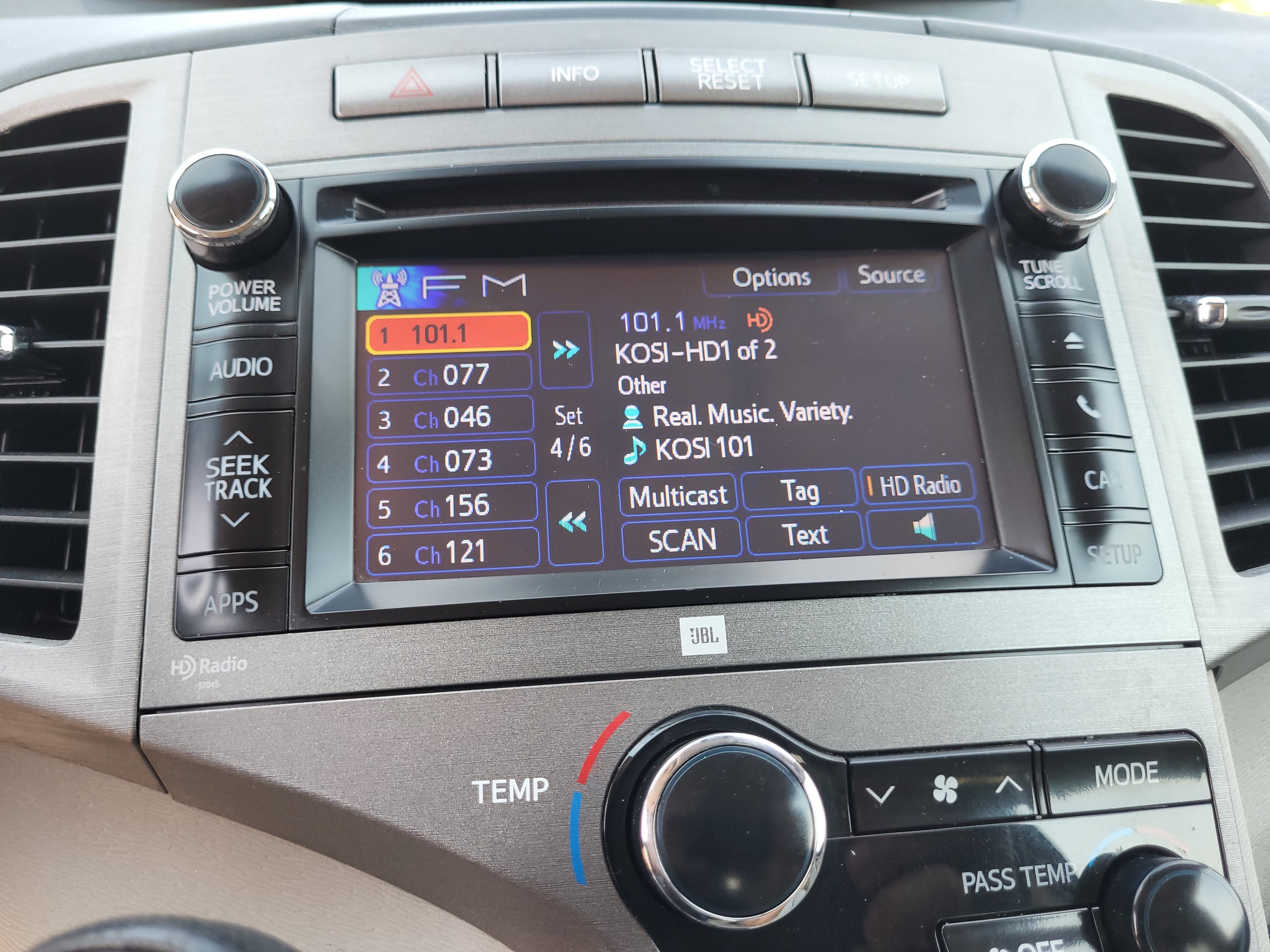 Used 2013 Toyota Venza XLE w/ XLE Premium Pkg AWD/4WD image 13