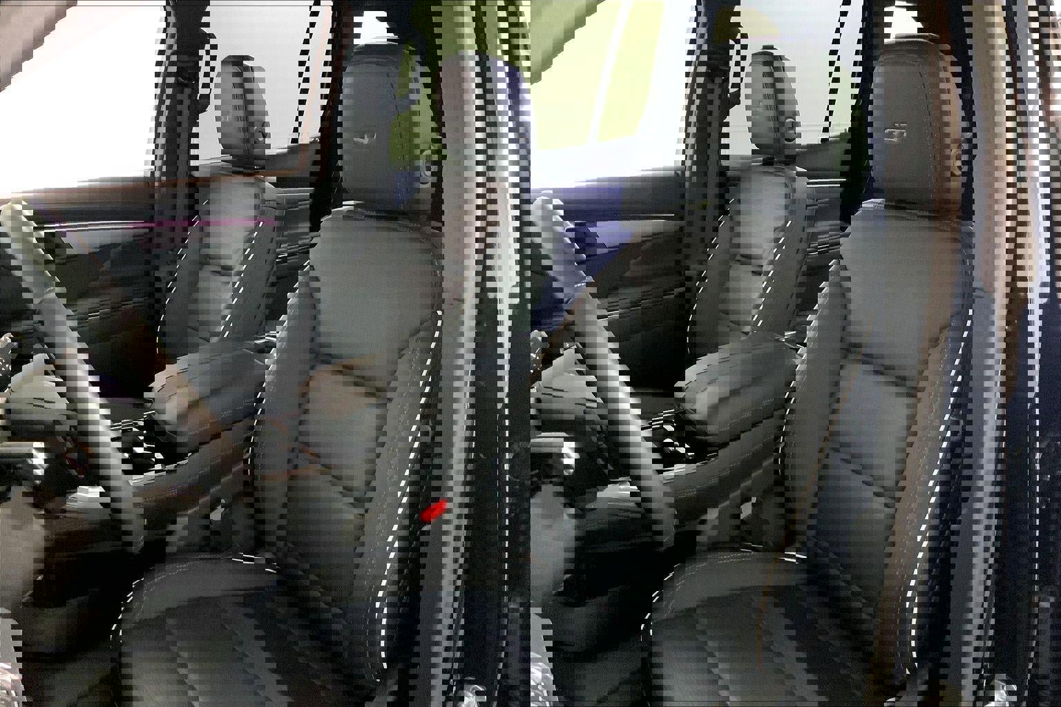 Used 2025 Buick Enclave Sport Touring image 22