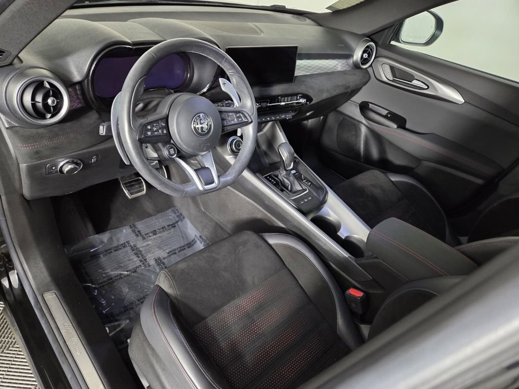 Used 2024 Alfa Romeo Tonale Veloce image 13