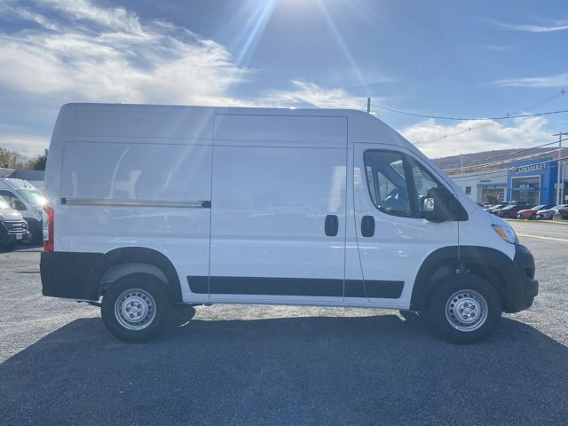New 2026 RAM ProMaster 2500 w/ Convenience Group image 9
