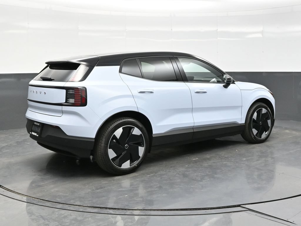 New 2026 Volvo EX30 Plus w/ Climate Package RWD image 7