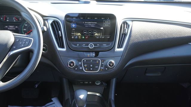 Used 2024 Chevrolet Malibu LT image 14