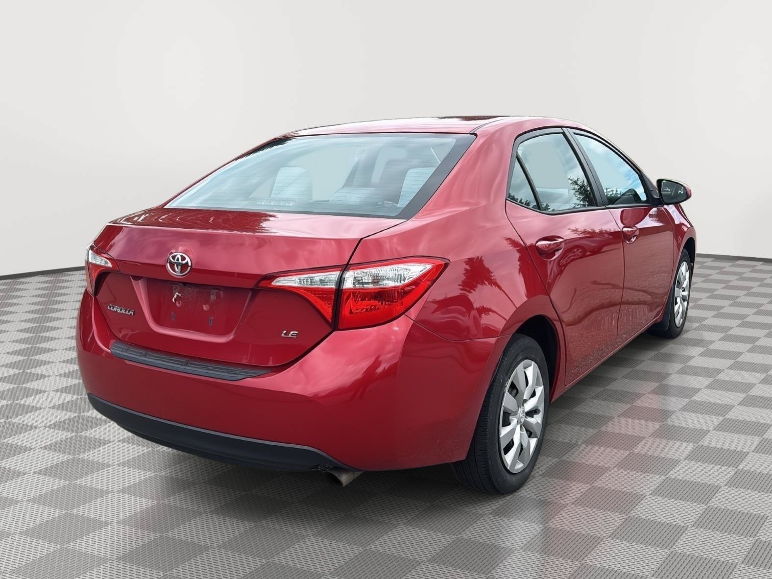 Used 2016 Toyota Corolla LE FWD image 31