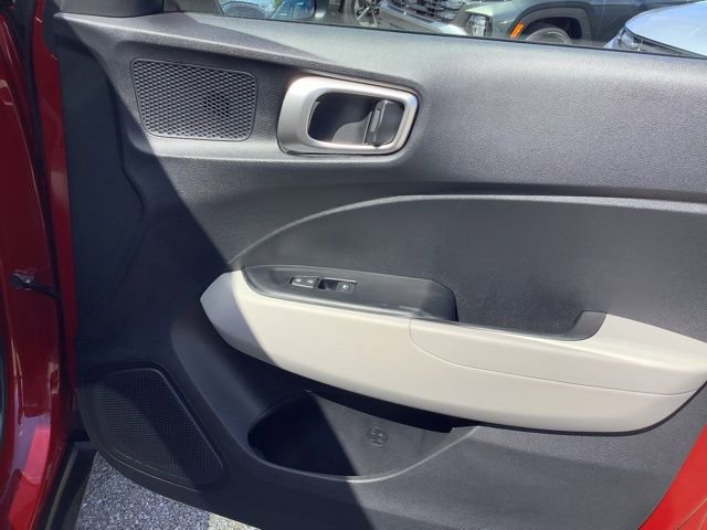 Certified 2026 Hyundai Venue SEL FWD image 37