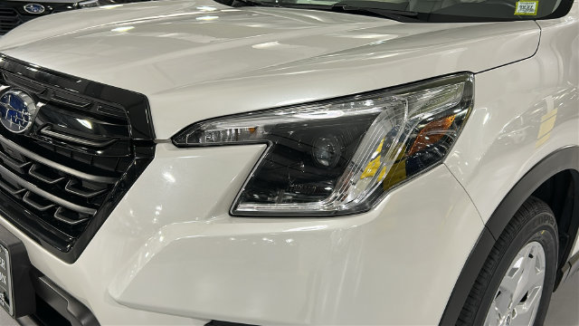 Used 2024 Subaru Forester AWD/4WD image 7