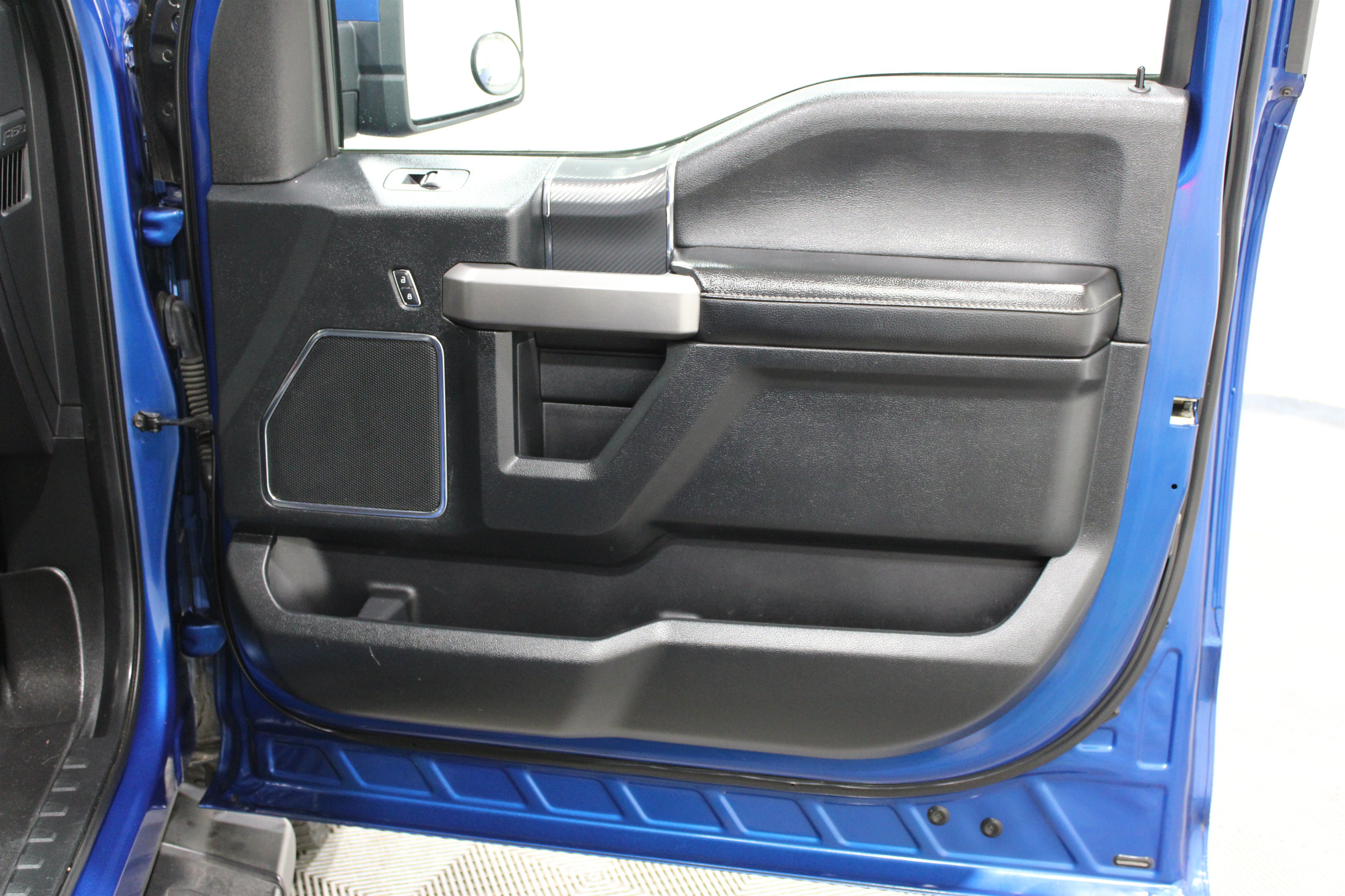 Used 2018 Ford F150 Lariat AWD/4WD image 32