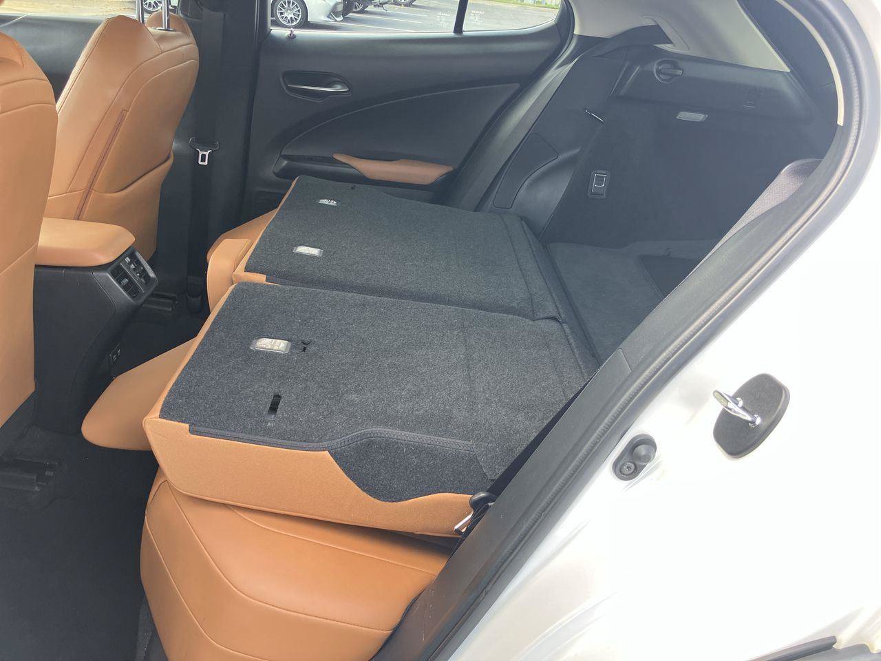 Used 2020 Lexus UX 200 w/ Accessory Package FWD image 24