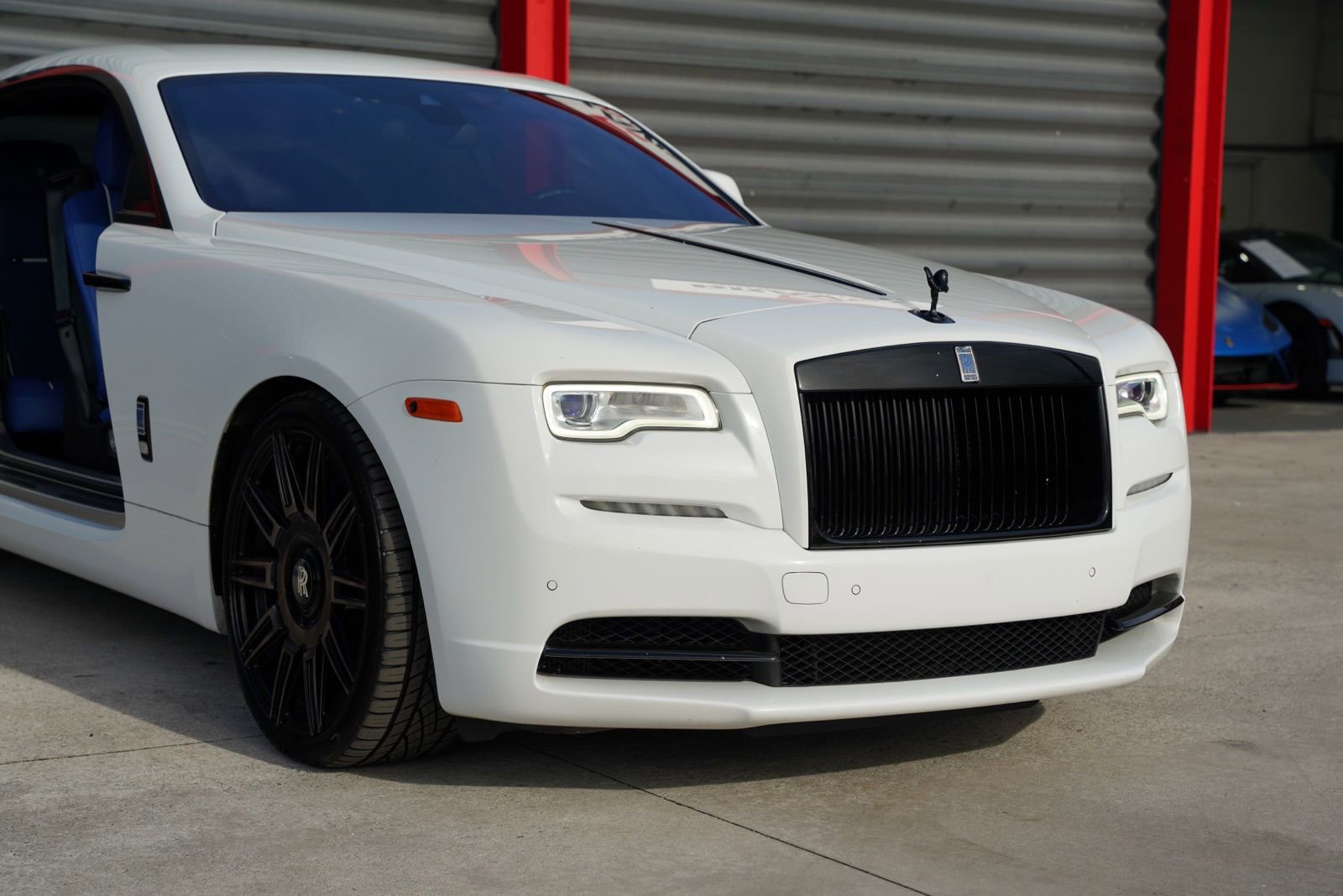 Used 2019 Rolls-Royce Wraith image 12