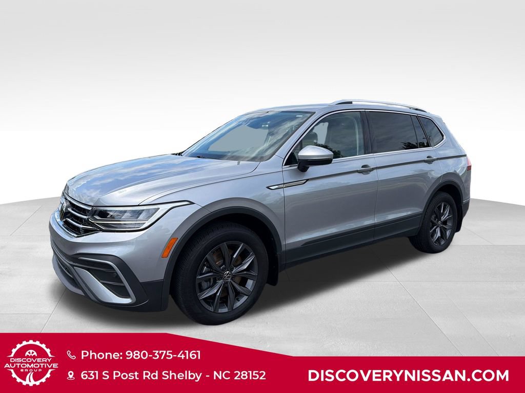 Used 2023 Volkswagen Tiguan SE FWD image 1