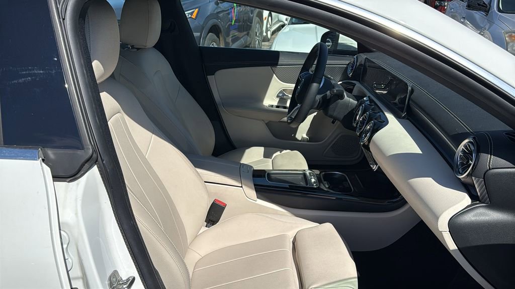 Certified 2025 Mercedes-Benz CLA 250 image 10