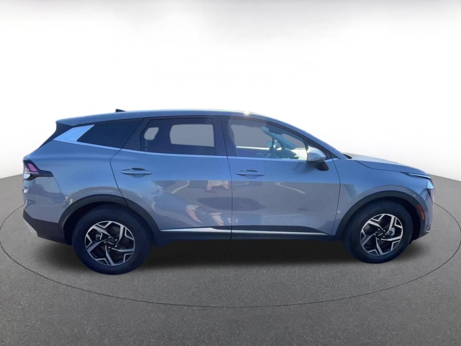 Used 2025 Kia Sportage LX FWD image 13