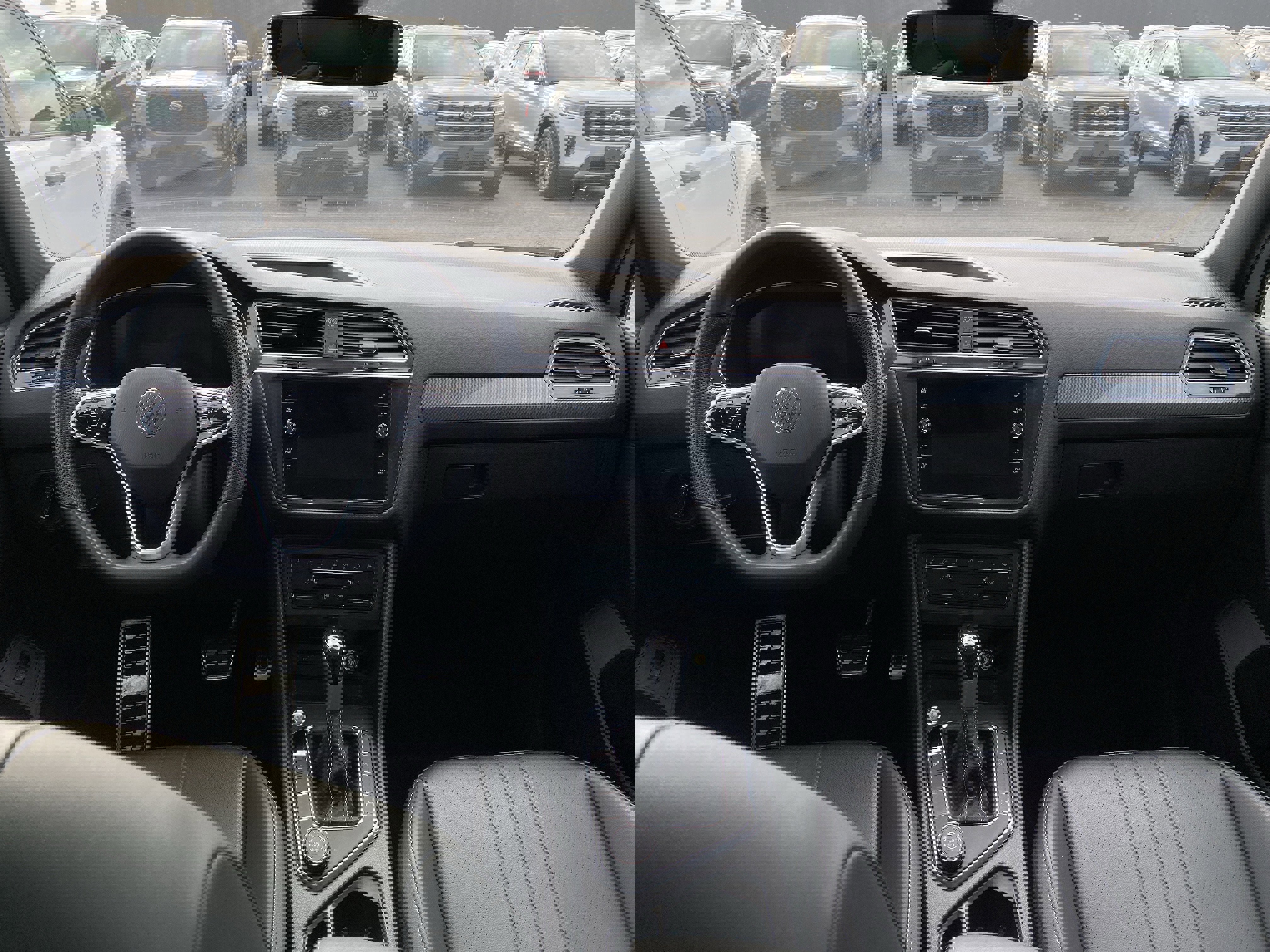 Used 2024 Volkswagen Tiguan SE R-Line image 12