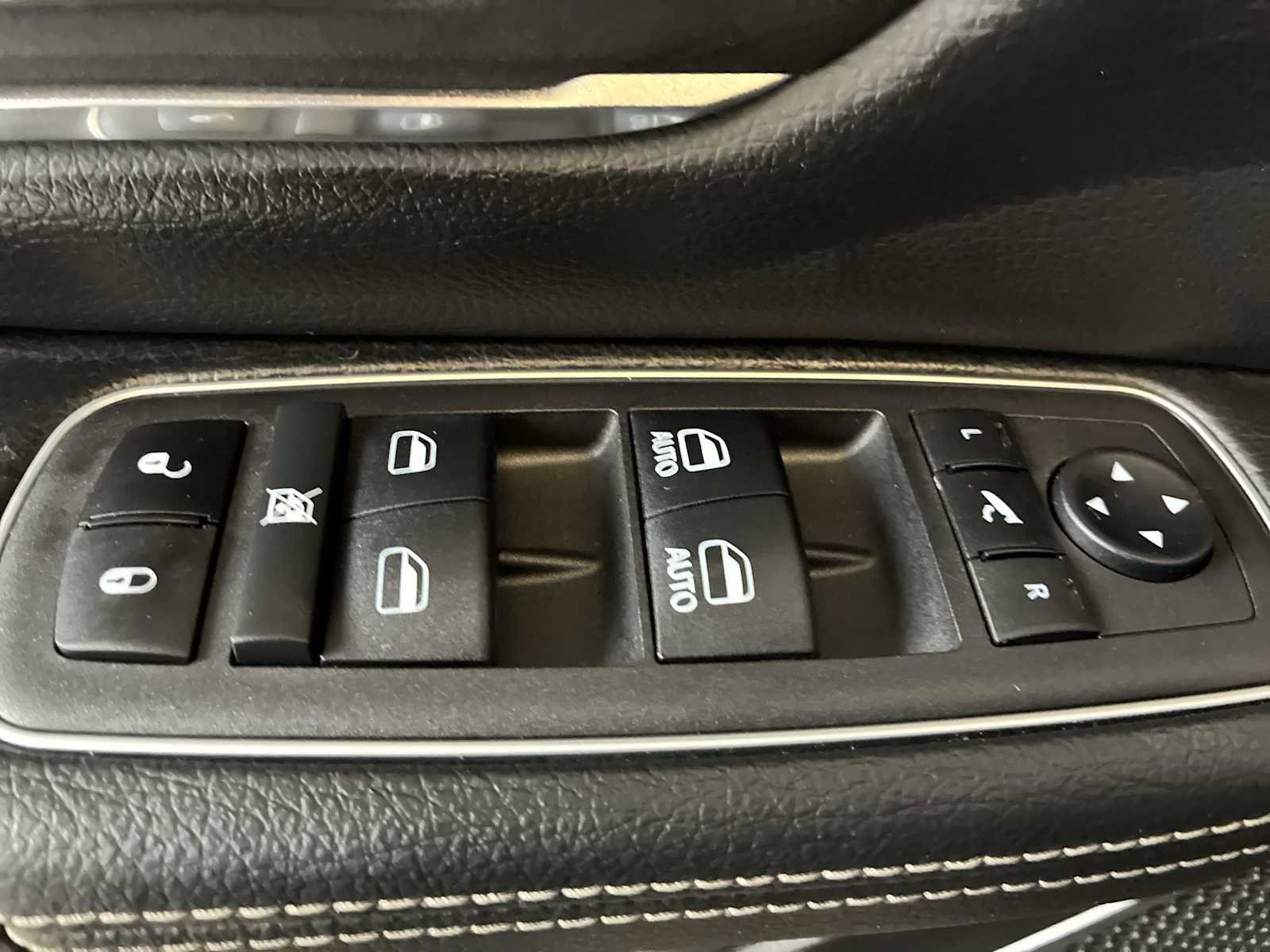 Used 2023 RAM 1500 Laramie image 15