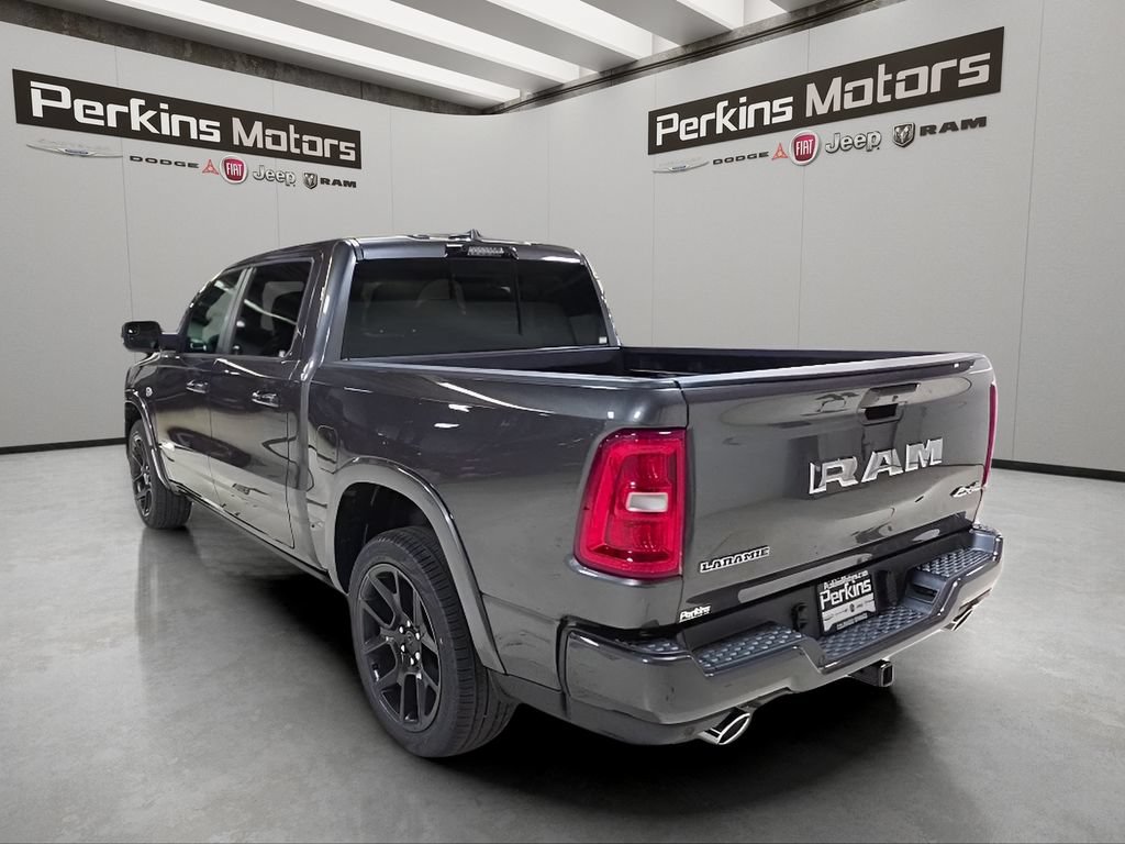 New 2027 RAM 1500 Laramie AWD/4WD image 3