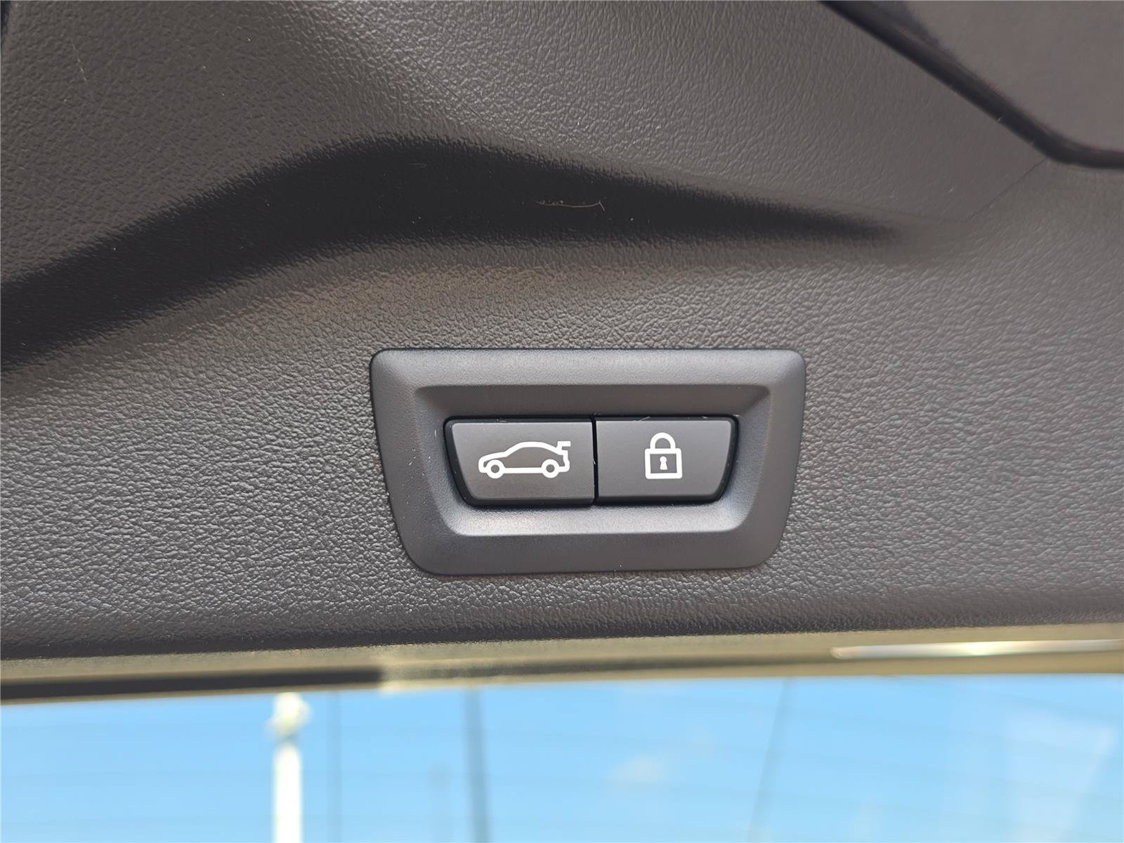Used 2022 BMW X5 sDrive40i RWD image 8