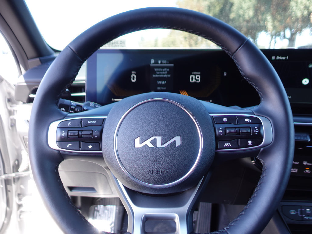 Used 2025 Kia K5 GT-Line w/ GT-Line Premium Package AWD/4WD image 11