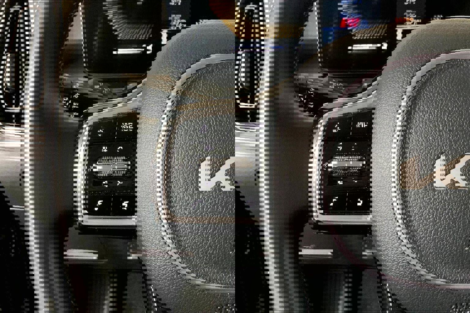 Certified 2024 Kia Sorento S image 18