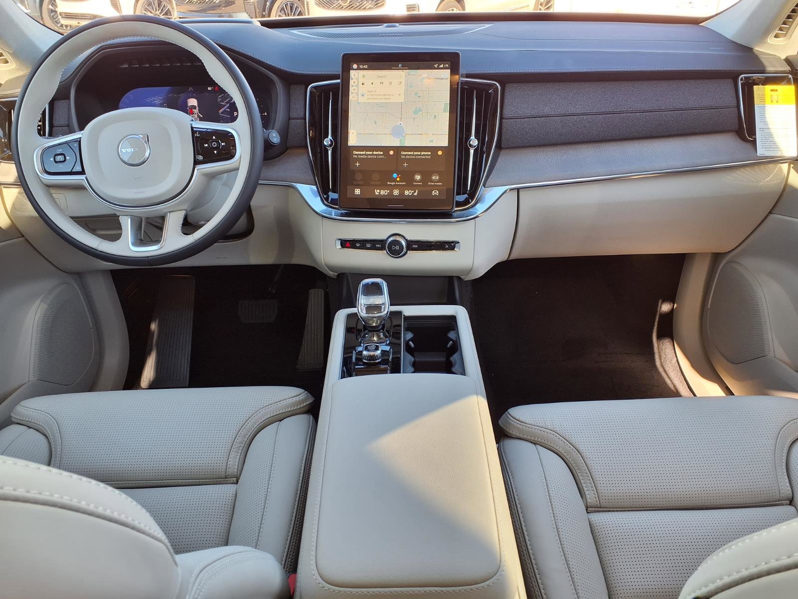 New 2026 Volvo XC90 T8 Ultra w/ Lounge Package image 11